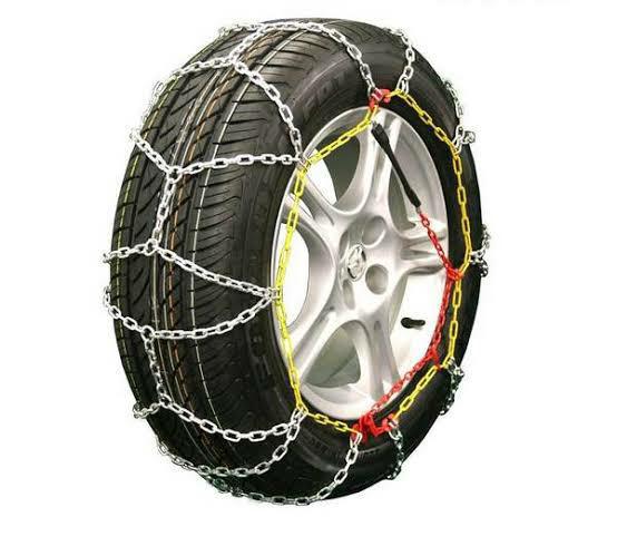 Emergency Anti-Skid Tire Snow Chain ( 4 X 4 large )